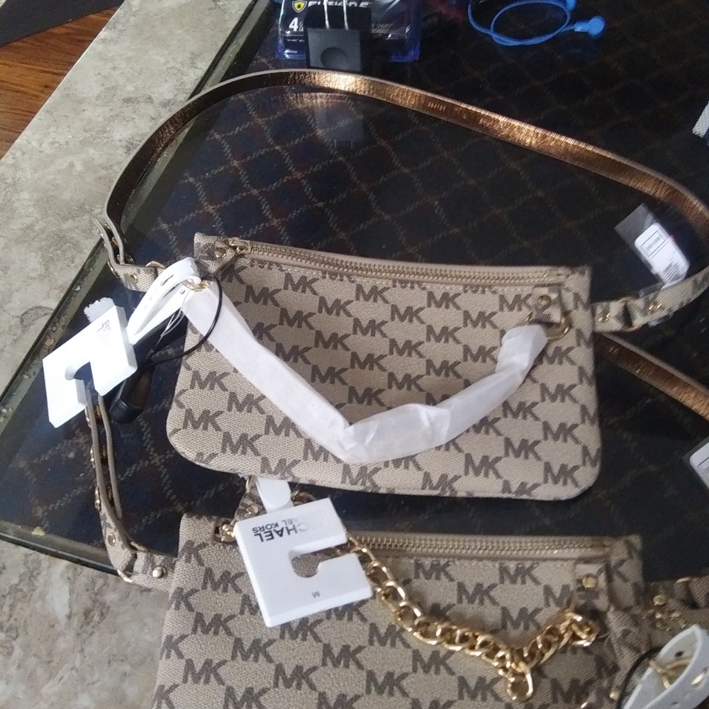 Michael kors fanny pack